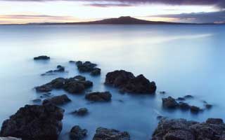 DeFi Token Performance Post-October Crash: Unfolding Trends and the Future for Investors