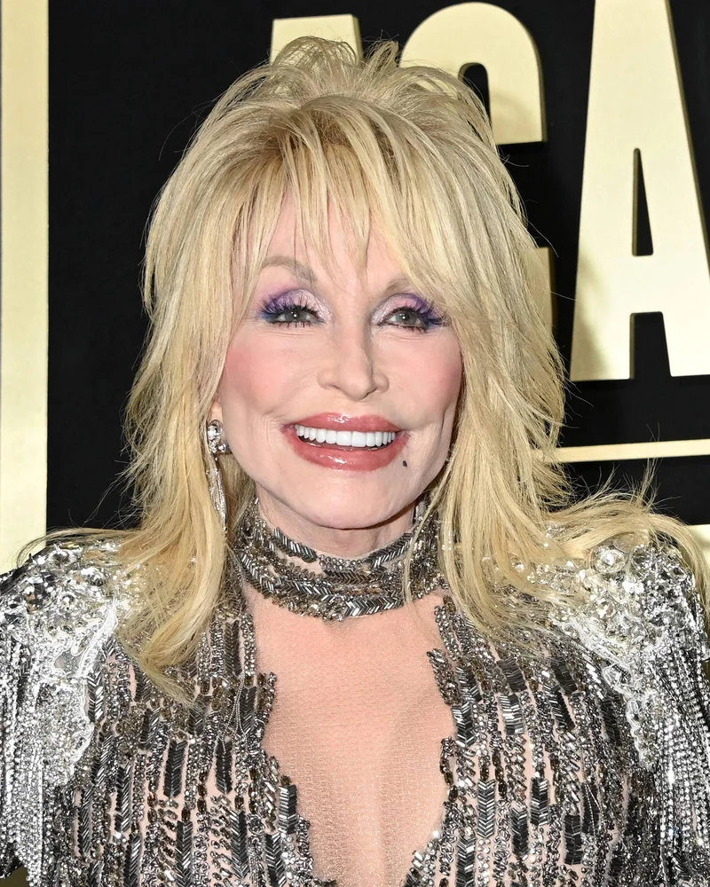 Dolly Parton's Health Scare: What's Really Going On and Why Her Shows Were Canceled